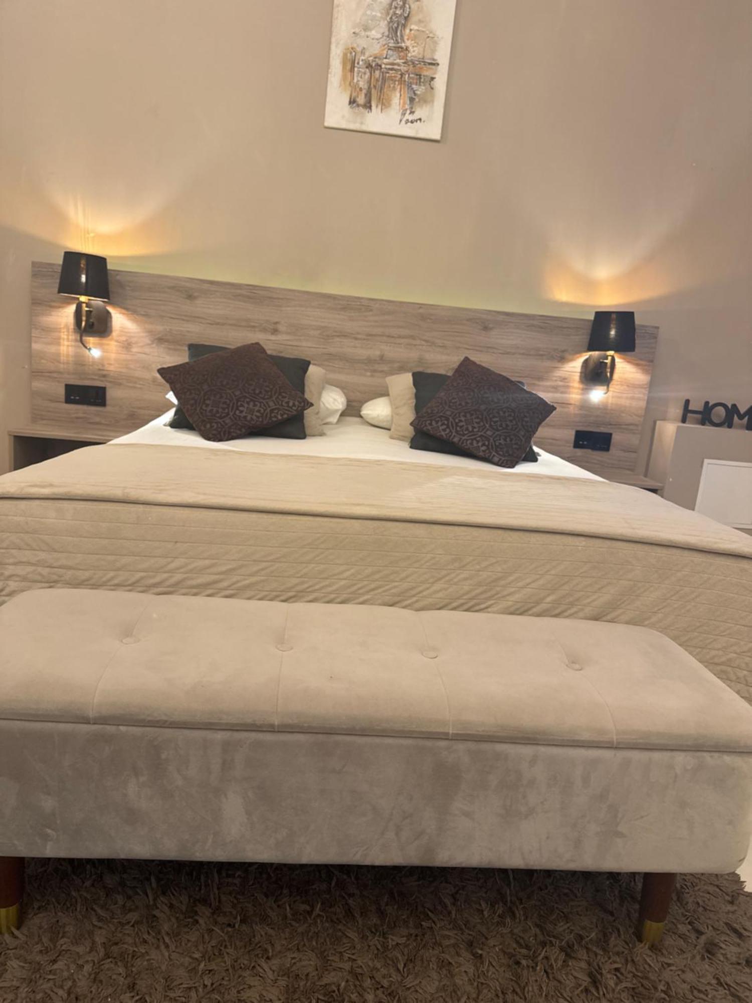 Ground Floor With Jacuzzi 0 *